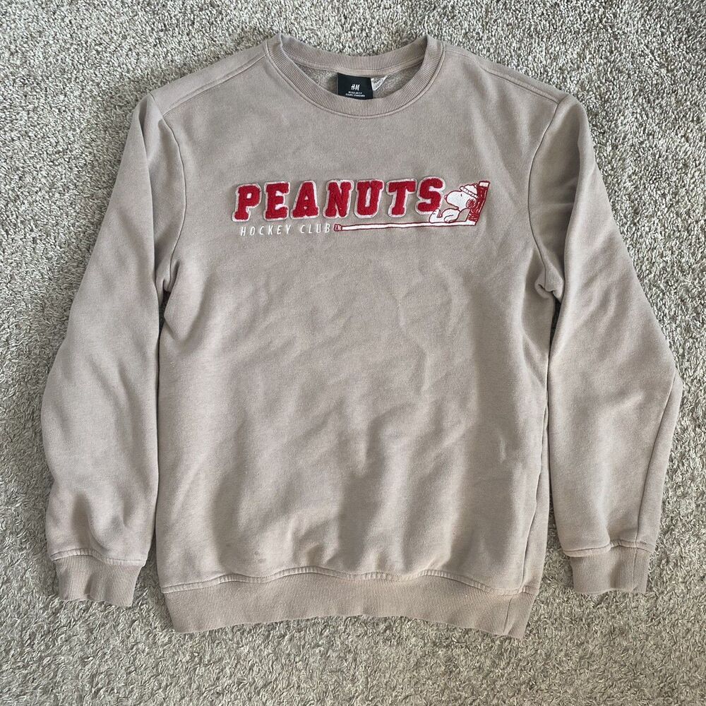 H&M X Peanuts “Peanuts Hockey Club" Snoopy Regular Fit Printed Sweatshirt Sz S